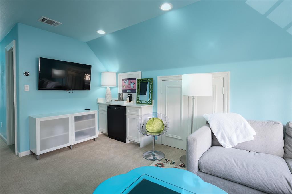 Highland Park West 02 Instl - Residential