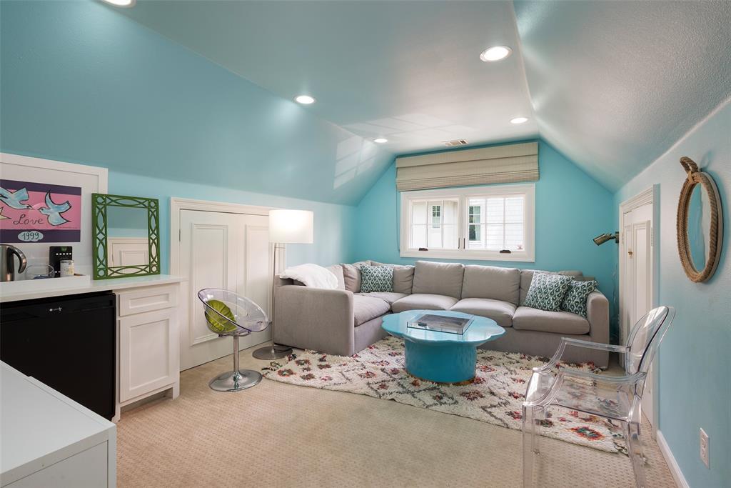 Highland Park West 02 Instl - Residential