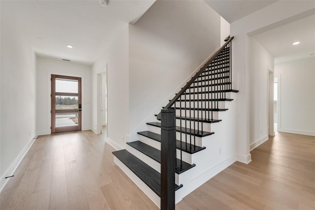 2210 Pegasus Lane