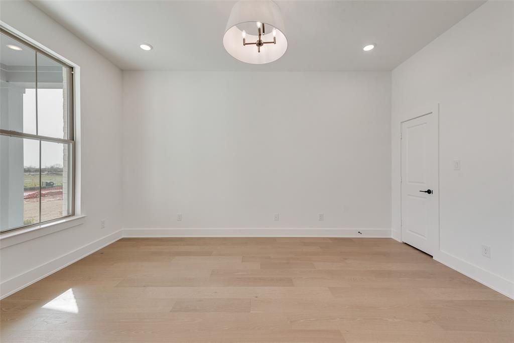 2210 Pegasus Lane