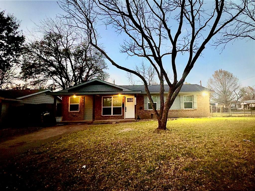 Photo of 1115 Casa Drive, Mesquite, TX 75149 (MLS # 21202020)