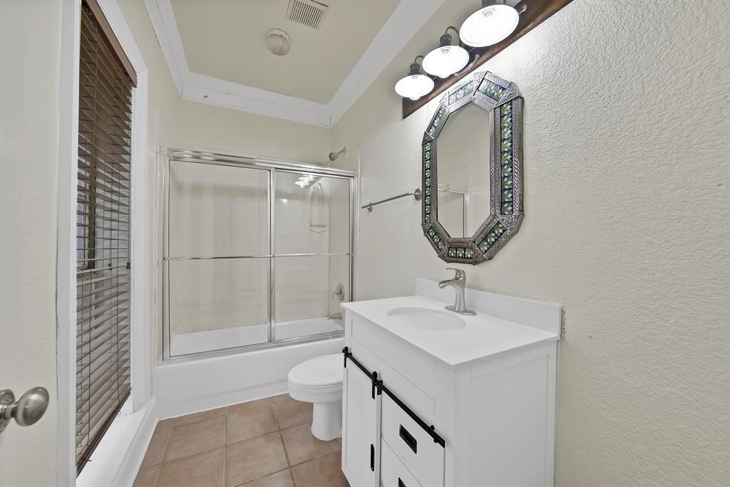 Fox Point Club - Residential