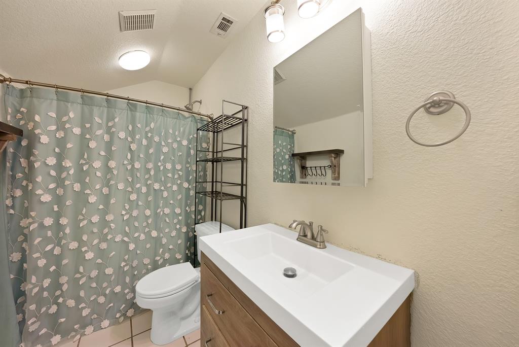 Fox Point Club - Residential