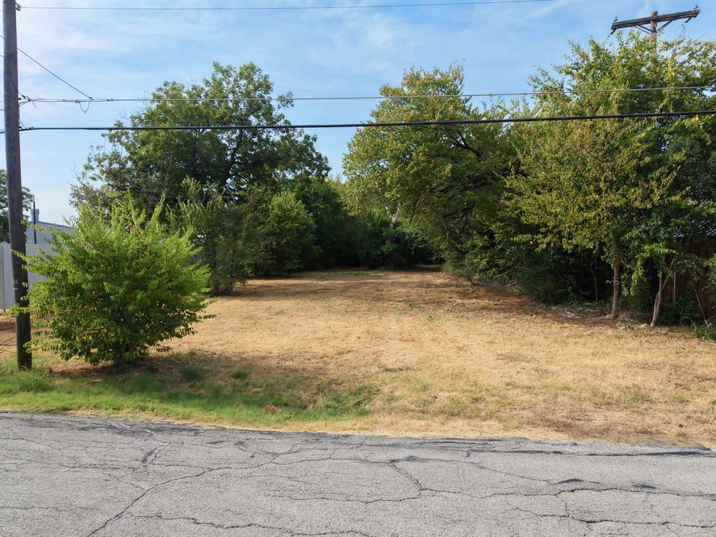 1716 Landmark Road
