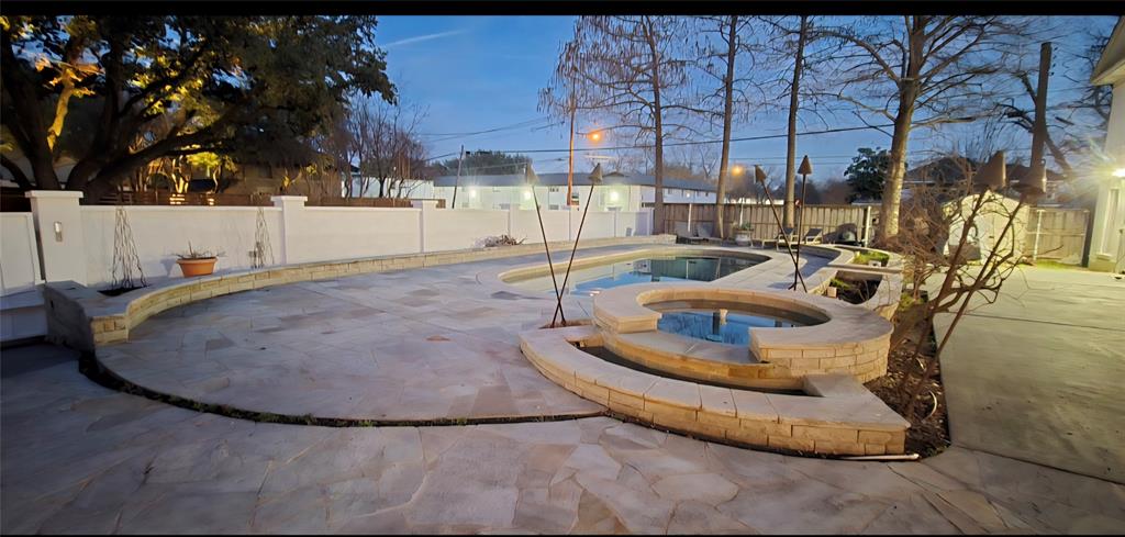 Munger Place - Residential