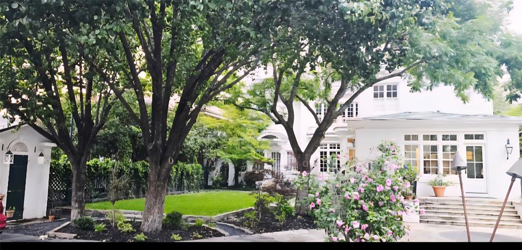 Munger Place - Residential