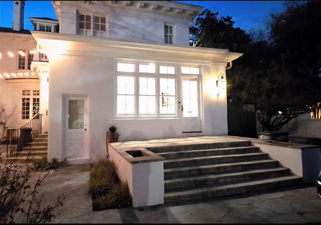 Munger Place - Residential