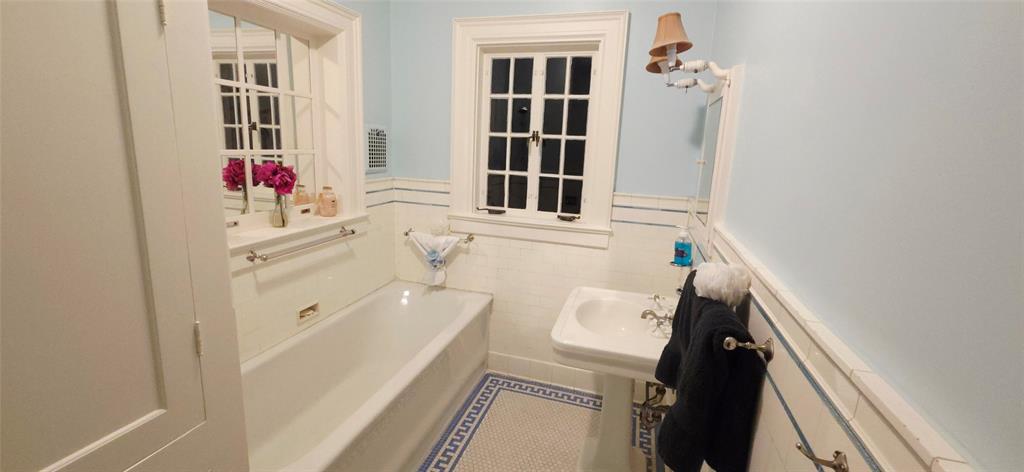 Munger Place - Residential