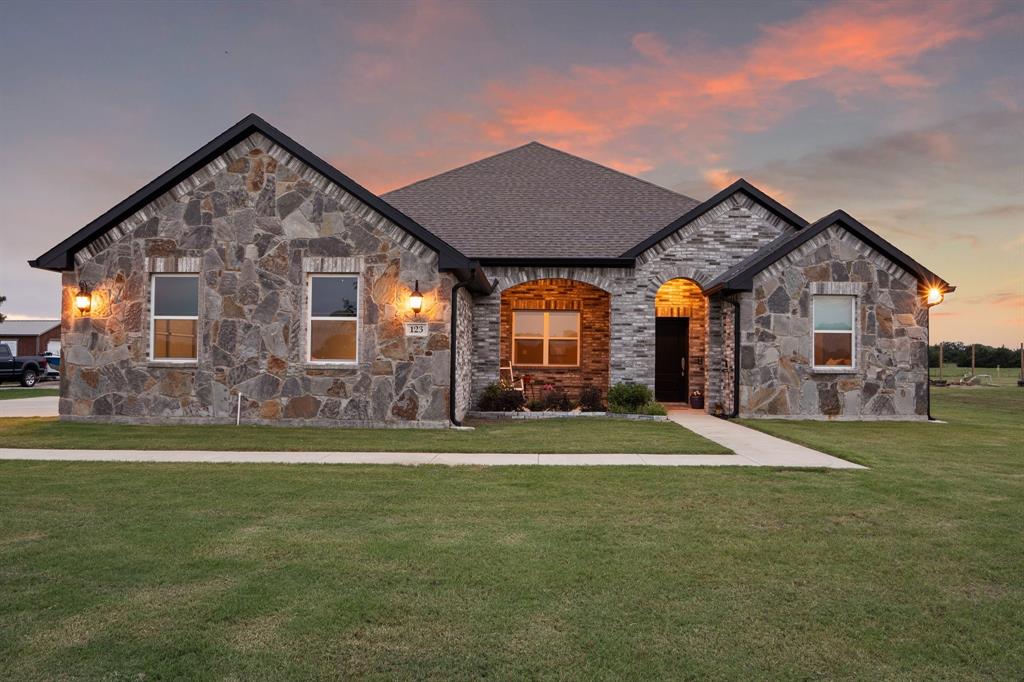 123 Cedar Elm Lane