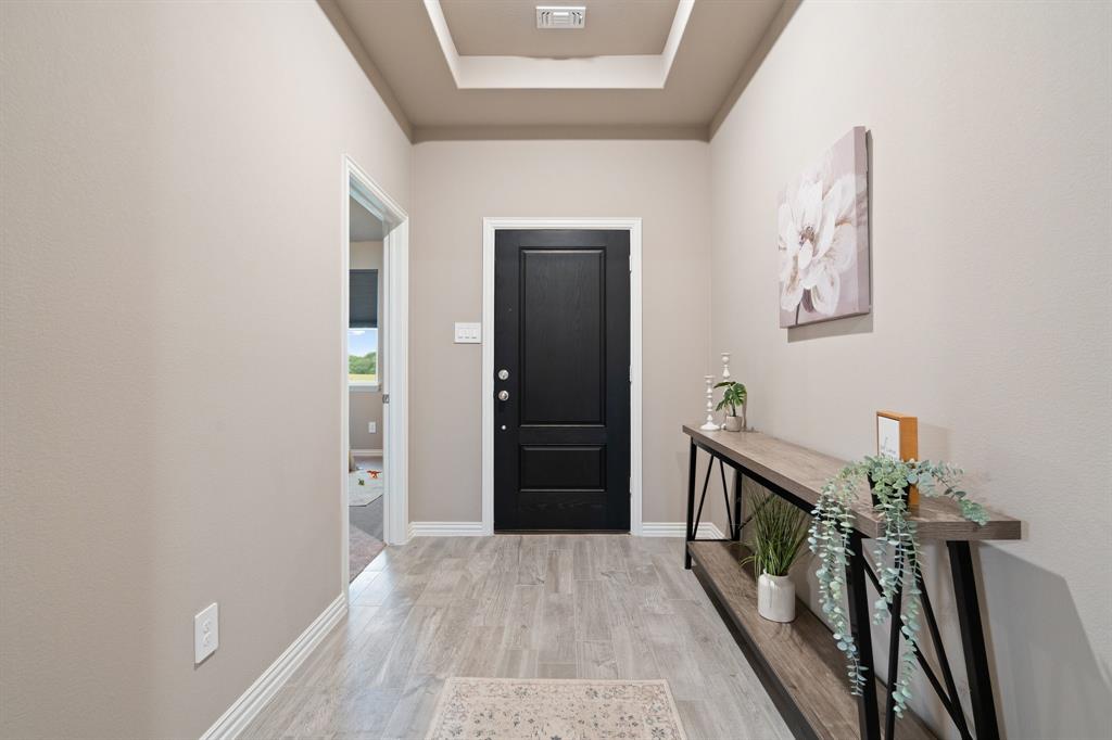 123 Cedar Elm Lane