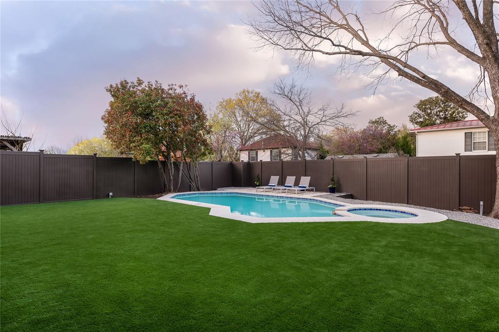 Maple Wood - Residential