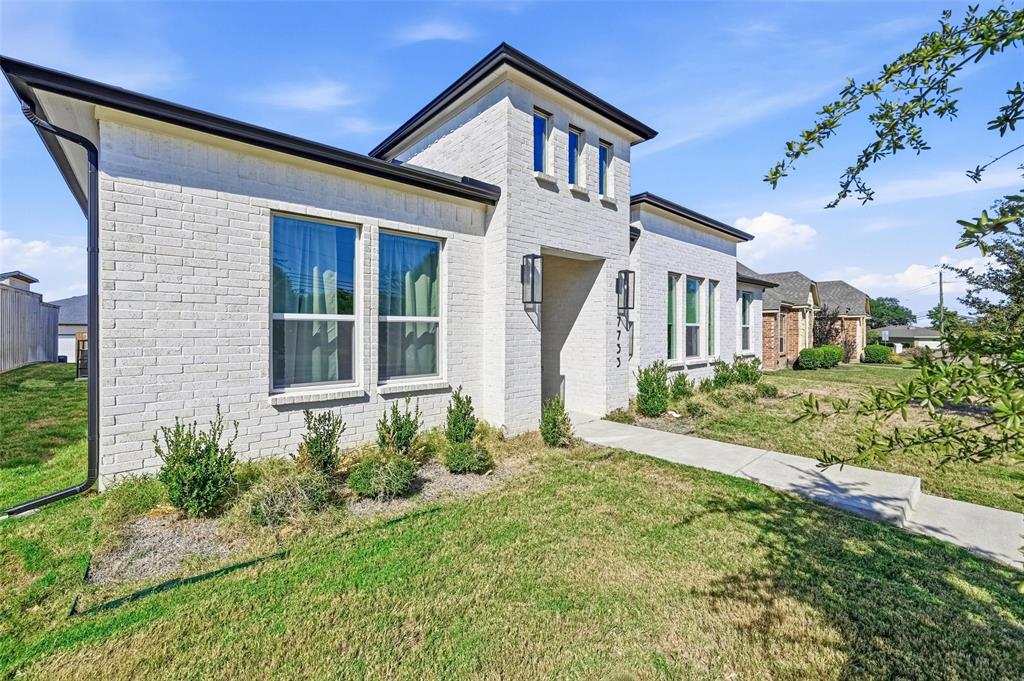 Creekside At Carter Square - Residential Lease