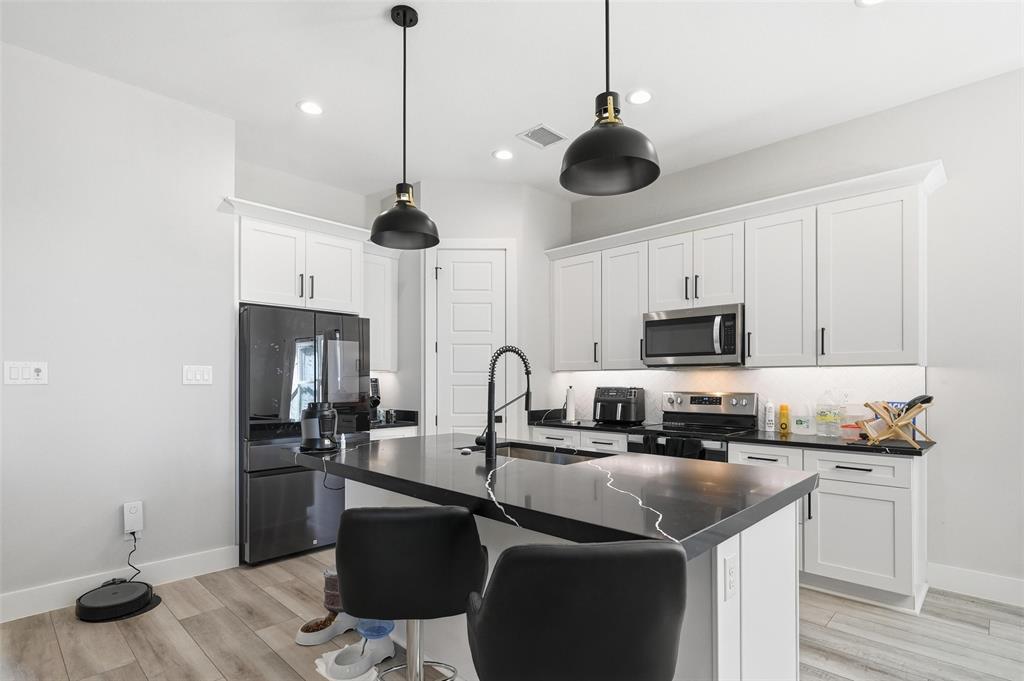 Creekside At Carter Square - Residential Lease