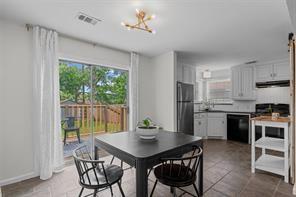 Chamberlain Arlington Heights 1st - Residential Lease