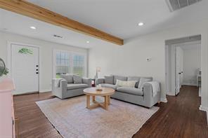 Chamberlain Arlington Heights 1st - Residential Lease