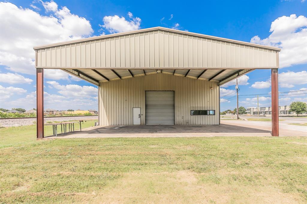 307 N State Highway 342