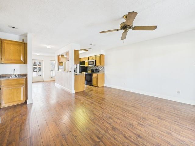 Life Scapes Condos - Residential