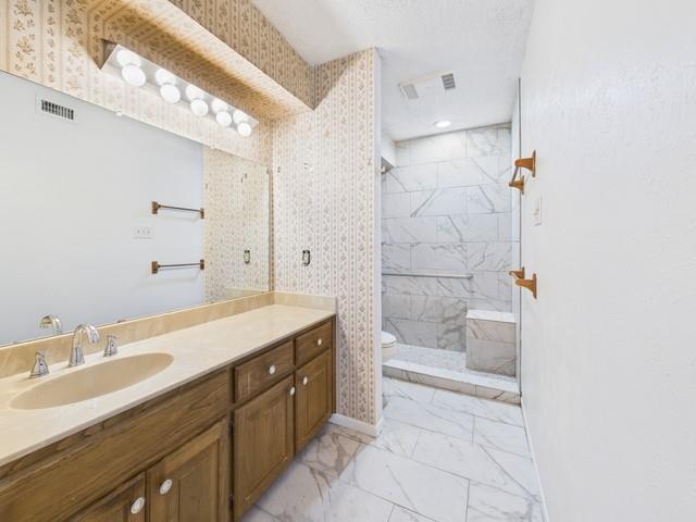 Life Scapes Condos - Residential