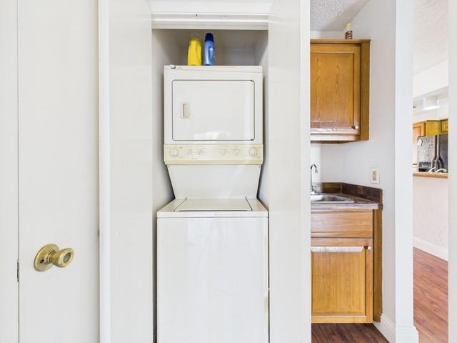 Life Scapes Condos - Residential