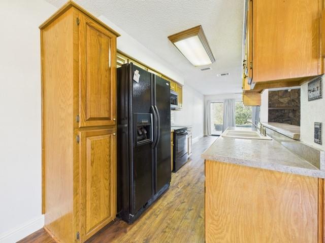 Life Scapes Condos - Residential