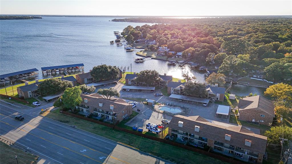 Life Scapes Condos - Residential