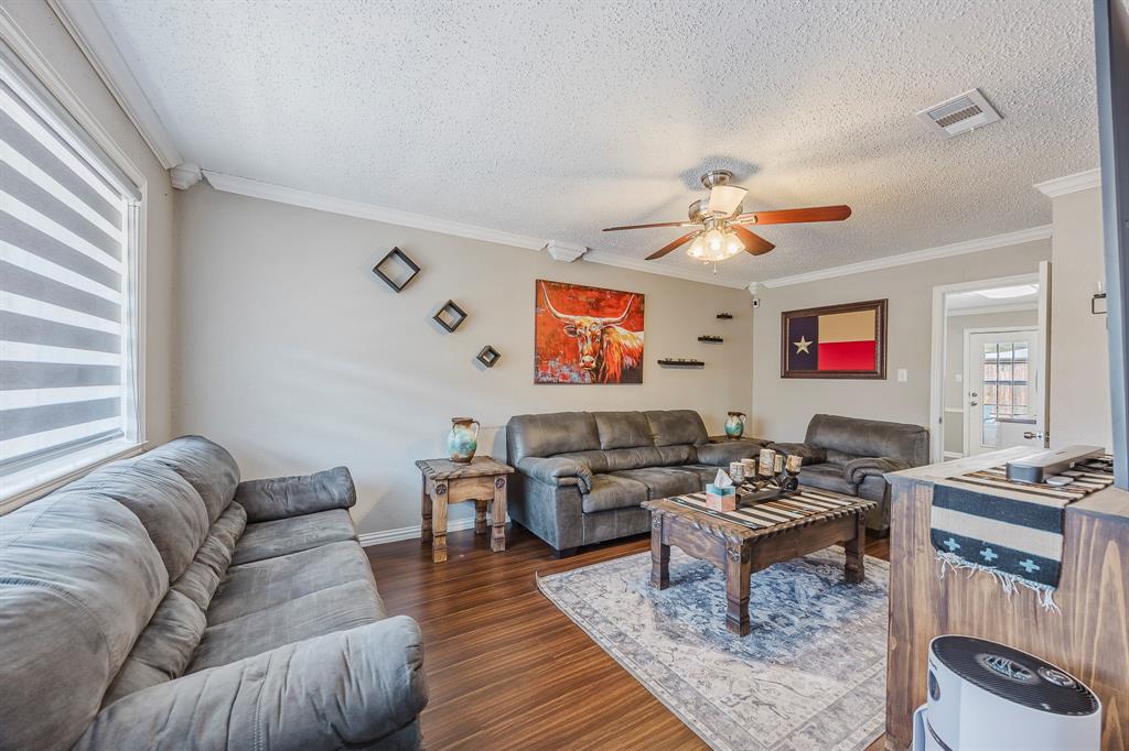 3233 Harris Lane