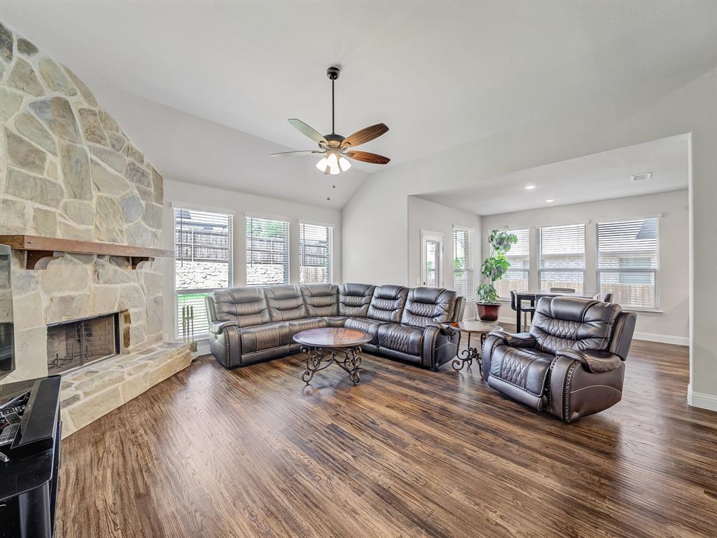 1316 Brentfield Drive