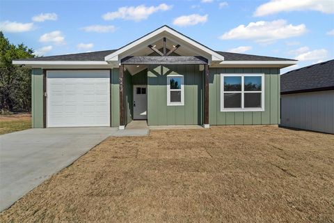 3402 Hilltop Road Granbury TX 76048