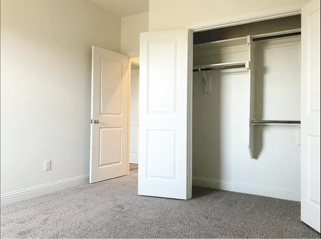 Homestead At Ownsby Farms Ph 1, The - Residential Lease