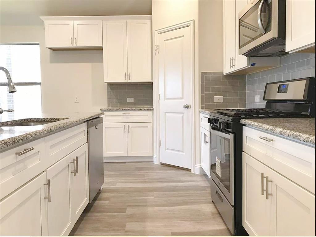 Homestead At Ownsby Farms Ph 1, The - Residential Lease