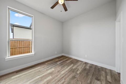 Tiny photo for 6620 Seth Barwise Street, Fort Worth, TX 76179 (MLS # 21100559)