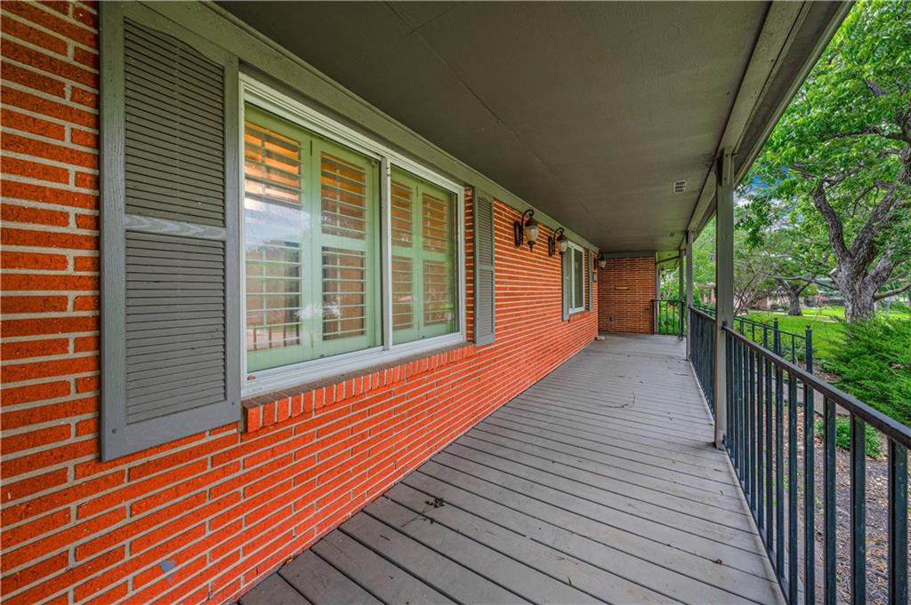 Old Oaks - Residential