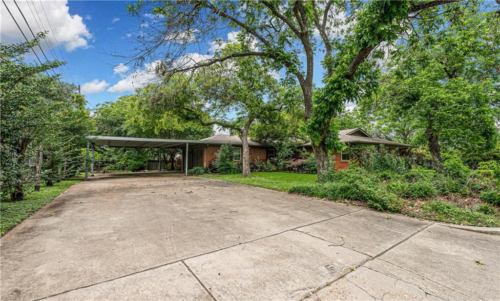 Old Oaks - Residential