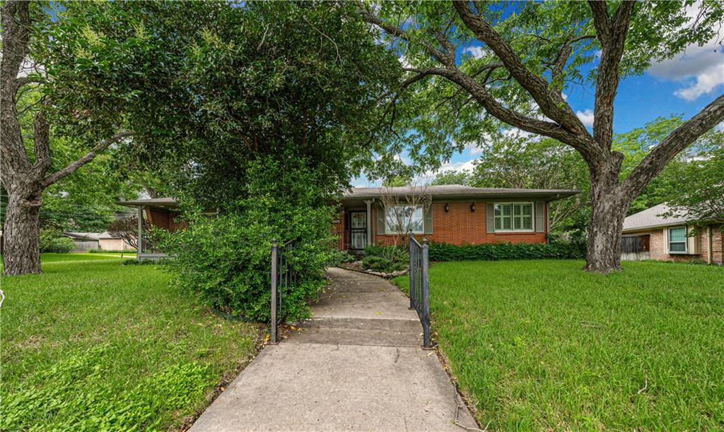 Old Oaks - Residential