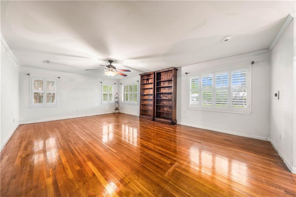 Old Oaks - Residential