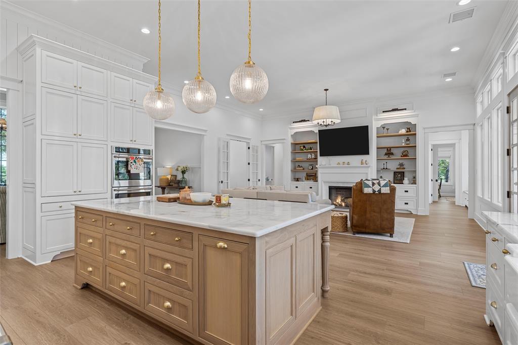 BLUEBONNET ESTATES - Residential