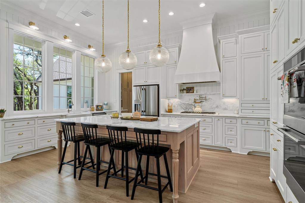 BLUEBONNET ESTATES - Residential