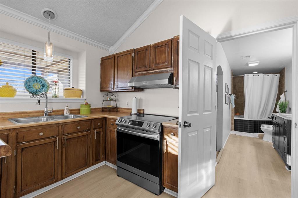 COLLEGE PARK 2 - Residential