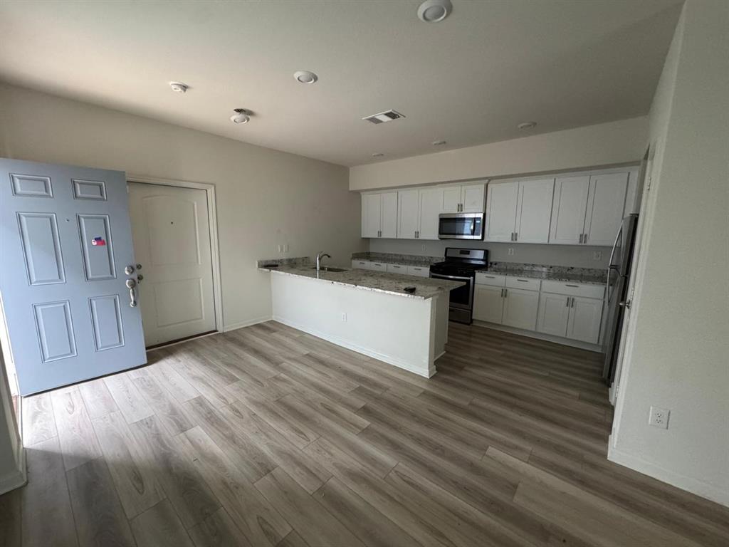 South Park Meadows - Residential Lease