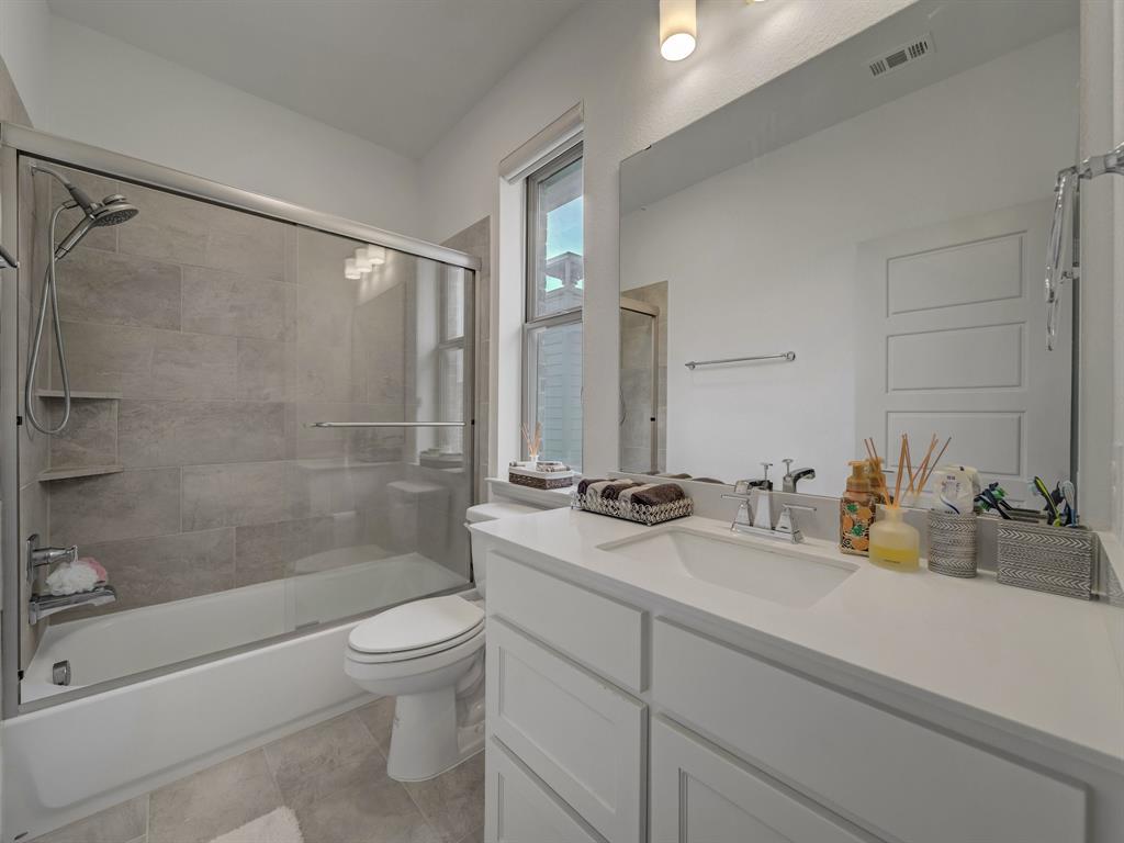 Castle Hills Ph 10 Lewisvil - Residential Lease