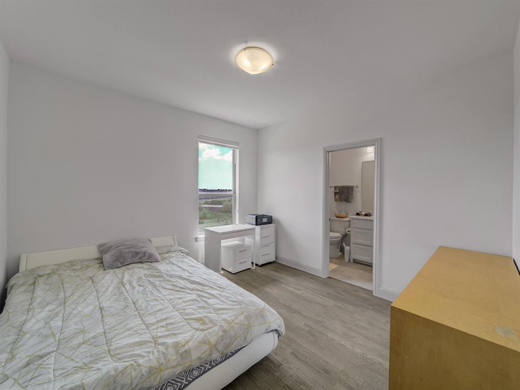 Castle Hills Ph 10 Lewisvil - Residential Lease