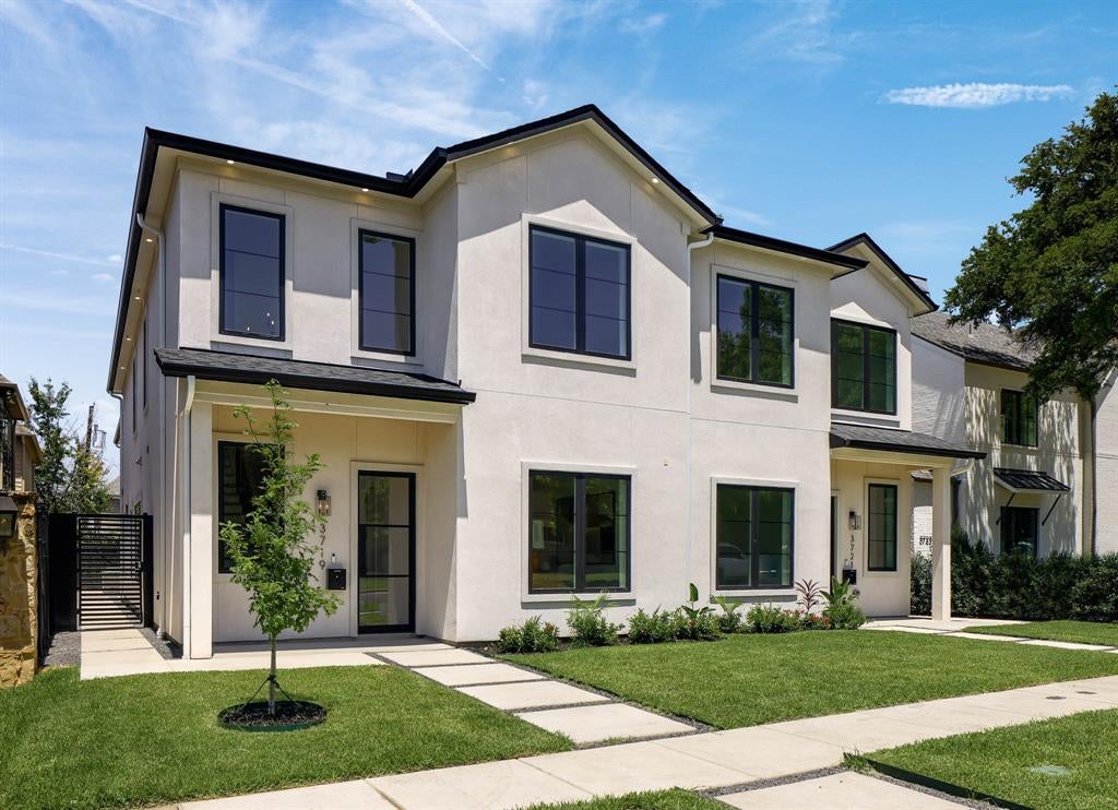Photo of 3719 W Beverly Drive, Dallas, TX 75209 (MLS # 21392259)