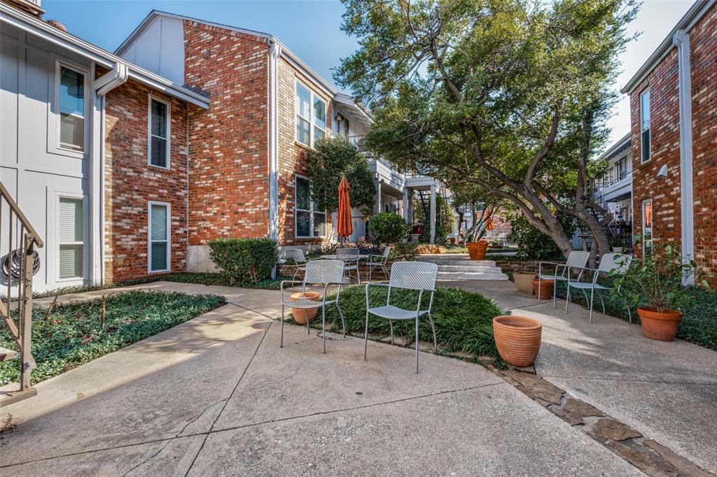 Hartford Condo - Residential