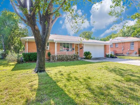 1308 Warden Street Benbrook TX 76126