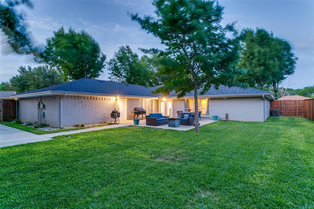 1210 Oakwood Trail