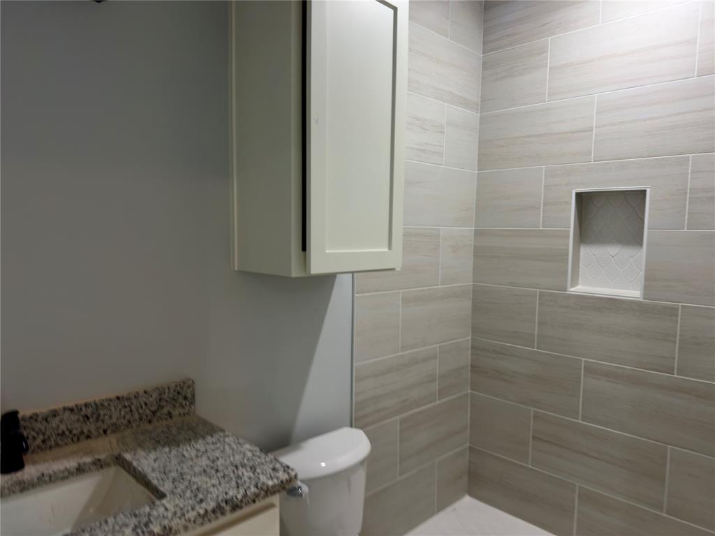 WHITTEN HILL BLOCK 407 LOT 18 - Residential