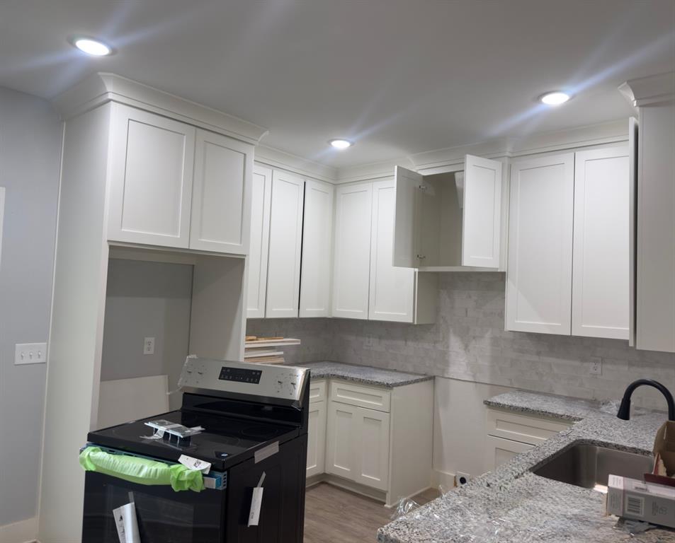 WHITTEN HILL BLOCK 407 LOT 18 - Residential