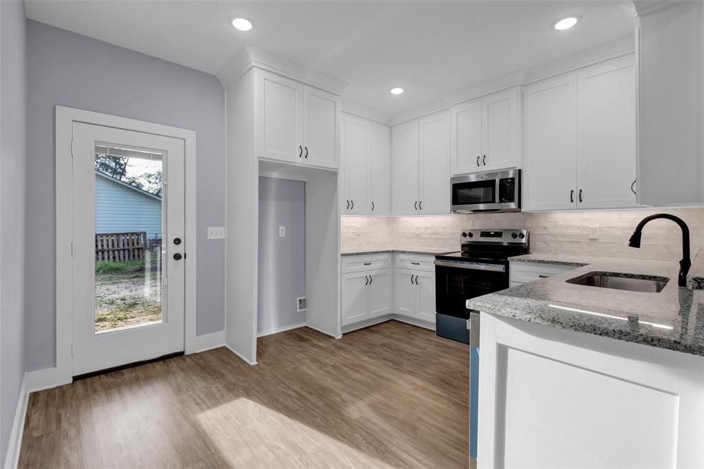 WHITTEN HILL BLOCK 407 LOT 18 - Residential