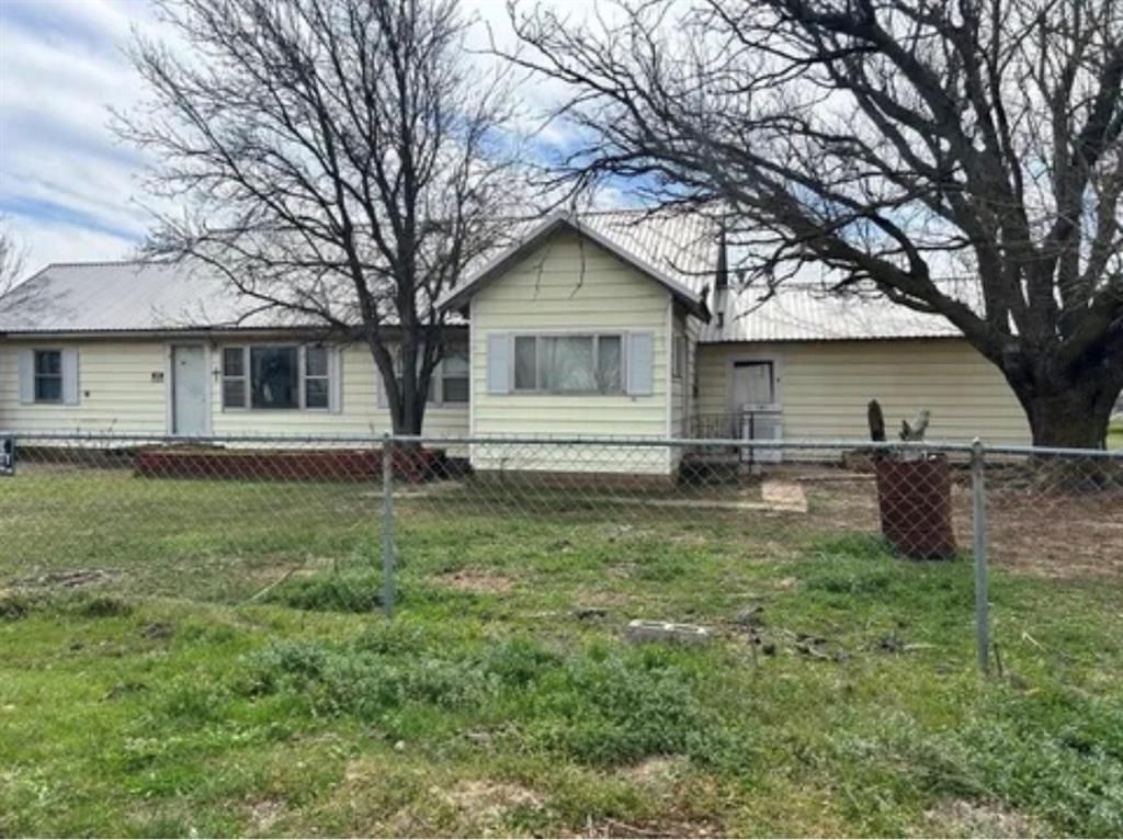 Photo of 504 Cedar ST, Megargel, TX 76370 (MLS # 21268922)