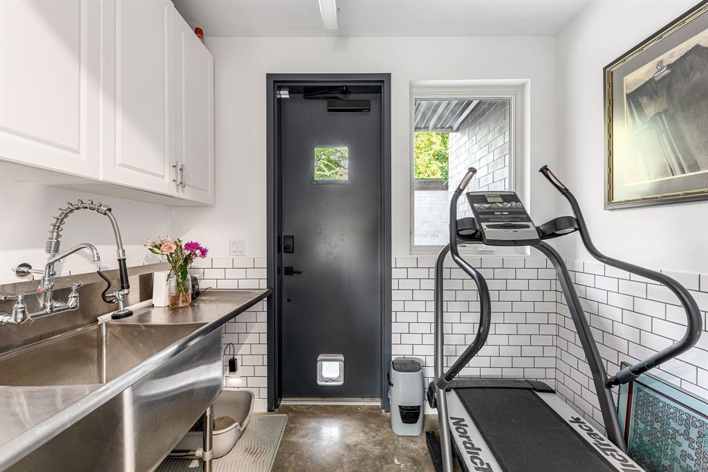 Hampton & Indust Add - Residential